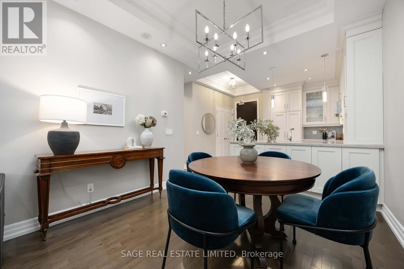 212 - 20 Burkebrook Place, Toronto, Ontario  M4G 0A1 - Photo 13 - C12690154