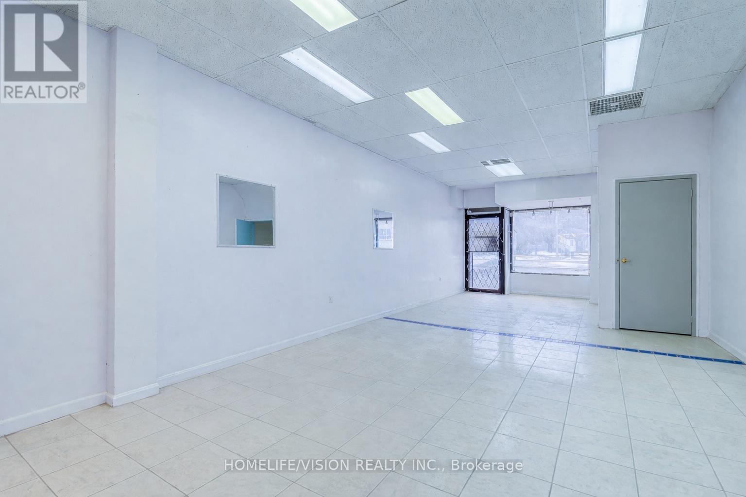 2877 St Clair Avenue E, Toronto, Ontario  M4B 1N4 - Photo 2 - E12690102