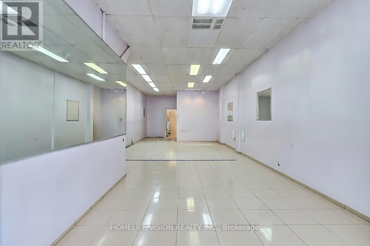 2877 St Clair Avenue E, Toronto, Ontario  M4B 1N4 - Photo 3 - E12690102