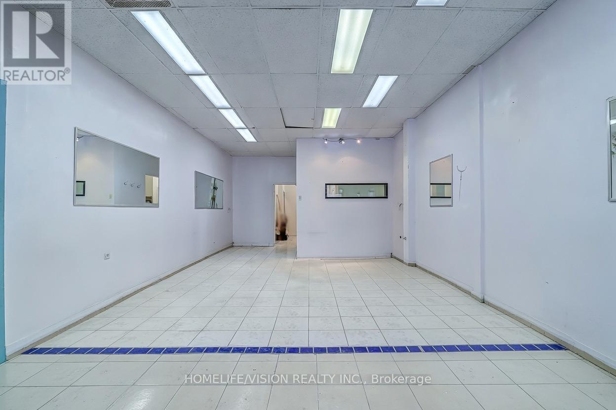 2877 St Clair Avenue E, Toronto, Ontario  M4B 1N4 - Photo 4 - E12690102