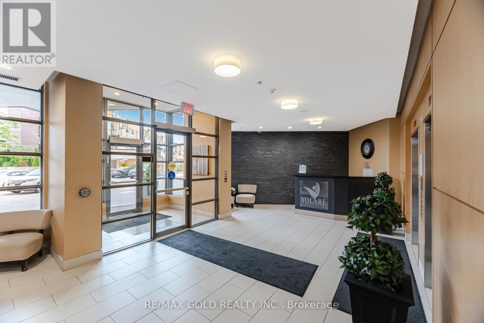 311 - 7730 Kipling Avenue, Vaughan, Ontario  L4L 1Y9 - Photo 3 - N12690098