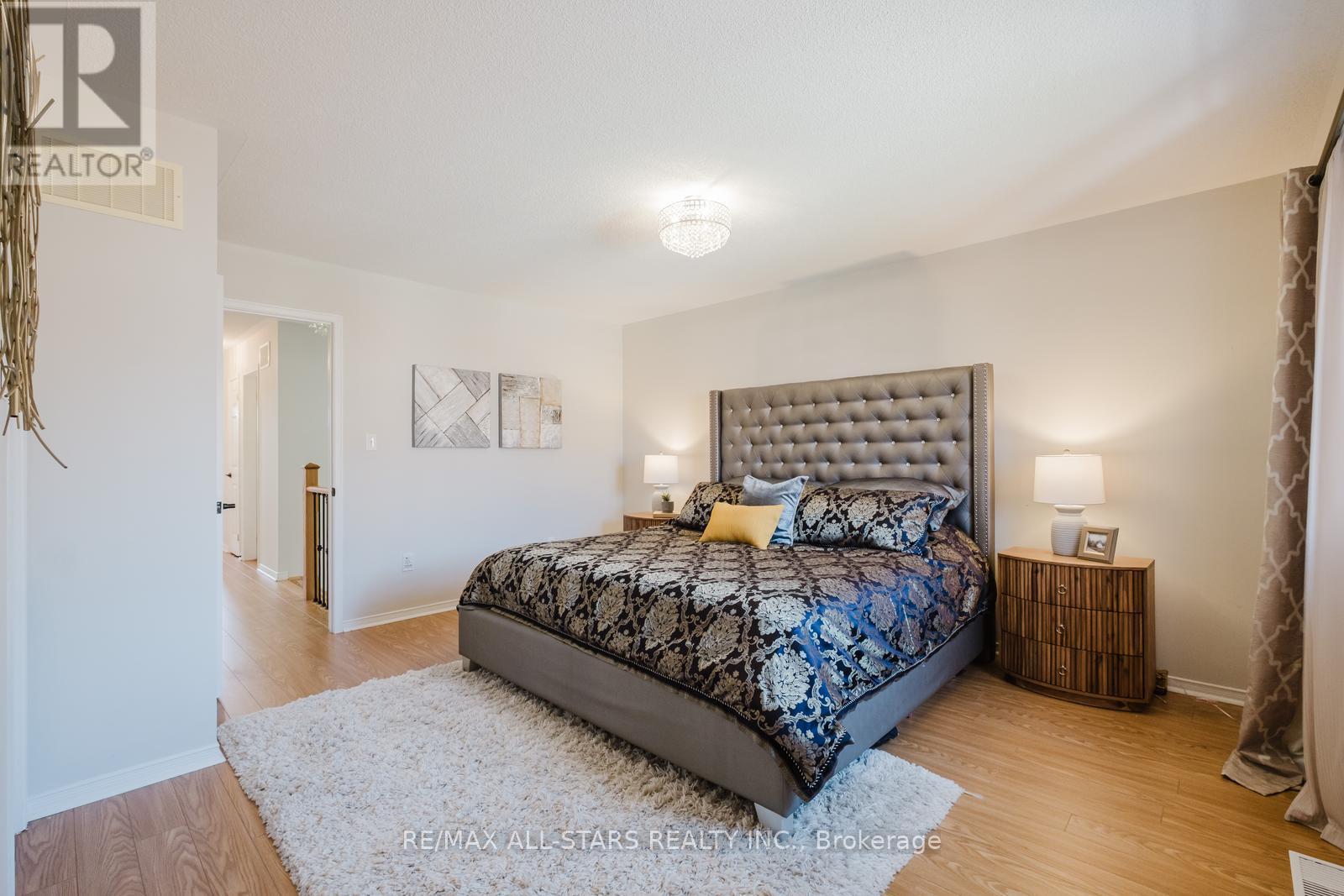 19 Coronet Street, Whitchurch-Stouffville, Ontario  L4A 0X8 - Photo 12 - N12690128