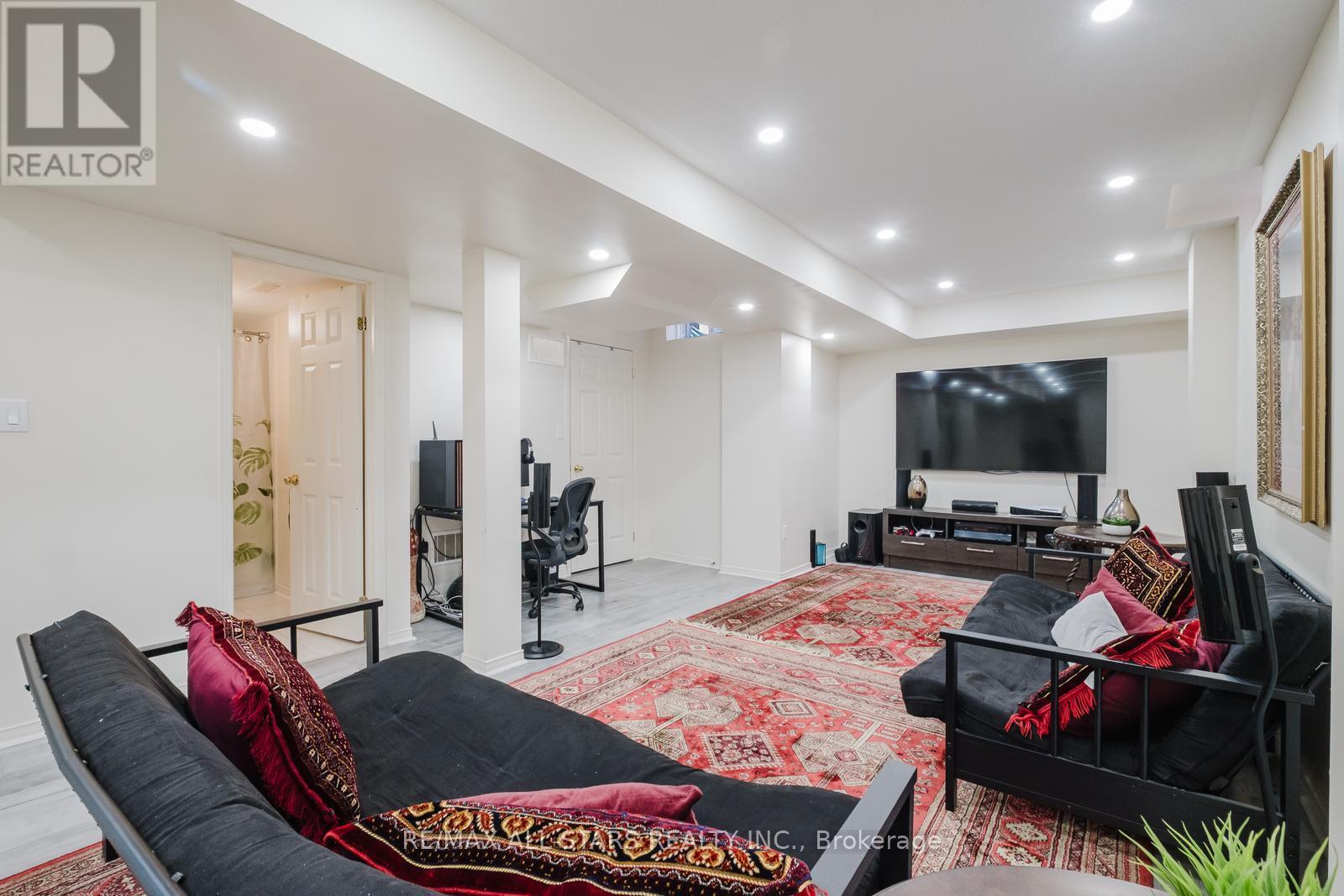 19 Coronet Street, Whitchurch-Stouffville, Ontario  L4A 0X8 - Photo 20 - N12690128