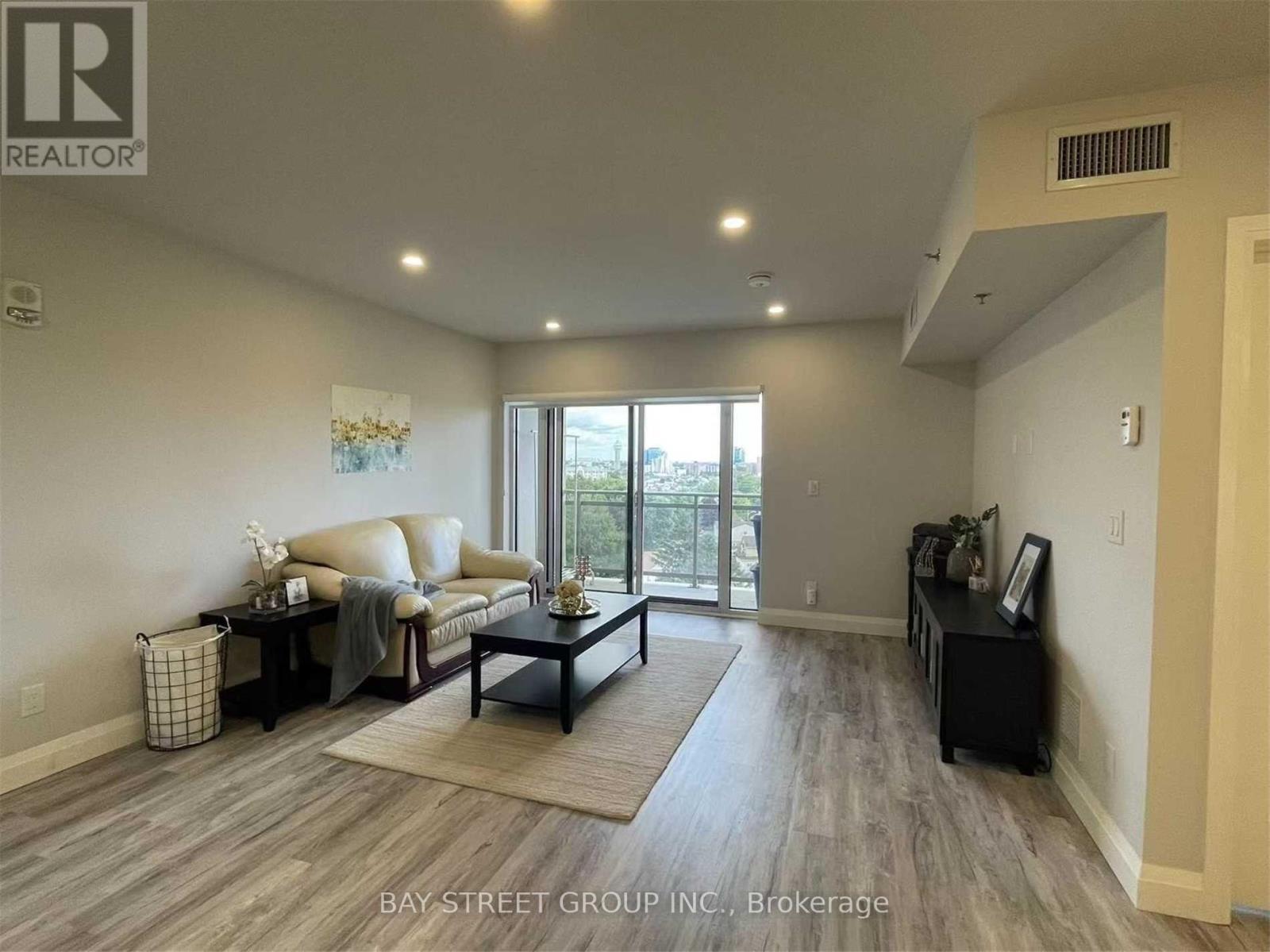 701 - 5698 Main Street, Niagara Falls, Ontario  L2G 0Z2 - Photo 6 - X12690080