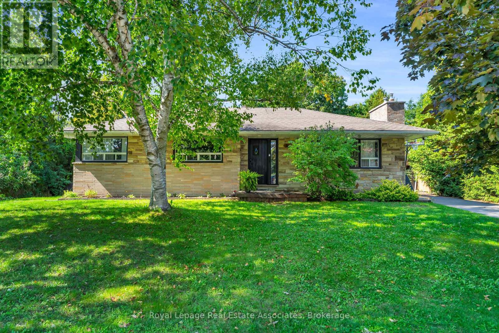 16 CARBERRY STREET, Erin, Ontario