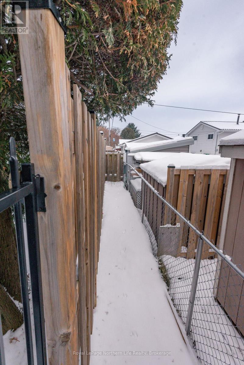 5 Strathcona Drive, North Bay, Ontario  P1A 2M5 - Photo 41 - X12690168