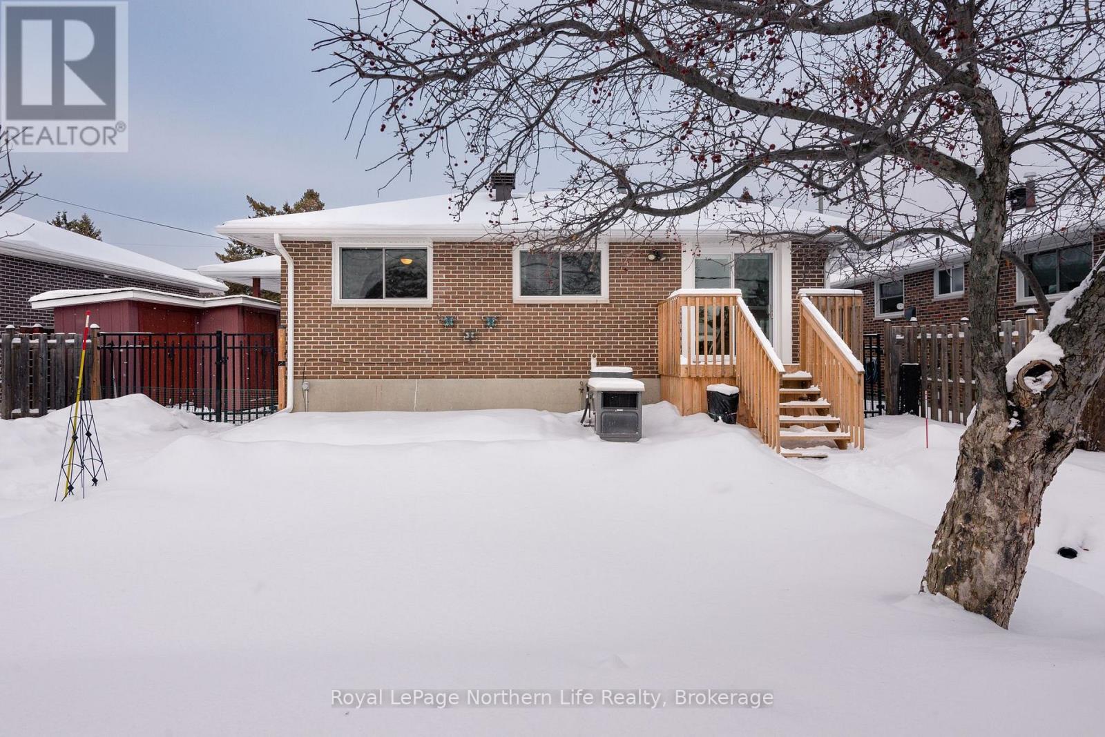 5 Strathcona Drive, North Bay, Ontario  P1A 2M5 - Photo 42 - X12690168