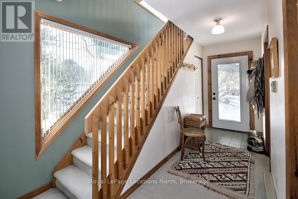 102 Fraser Crescent, Blue Mountains, Ontario  L9Y 0M8 - Photo 14 - X12690176