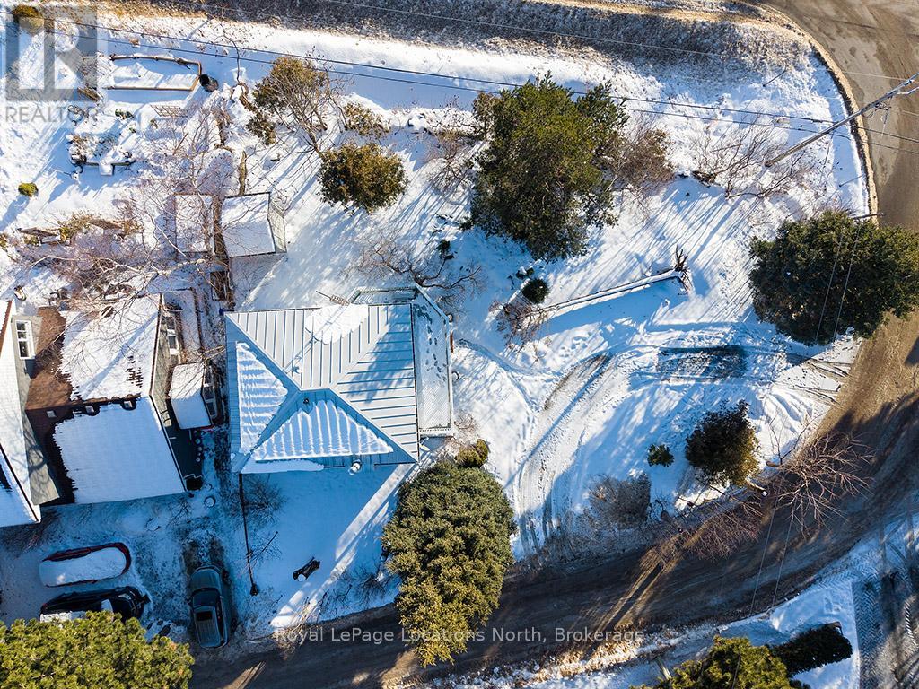 102 Fraser Crescent, Blue Mountains, Ontario  L9Y 0M8 - Photo 7 - X12690176