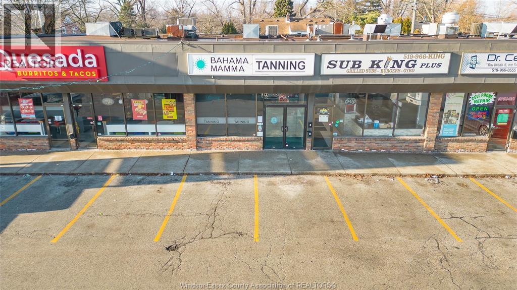 3041 Dougall Avenue, Windsor, Ontario  N9E 1S3 - Photo 2 - 26000535