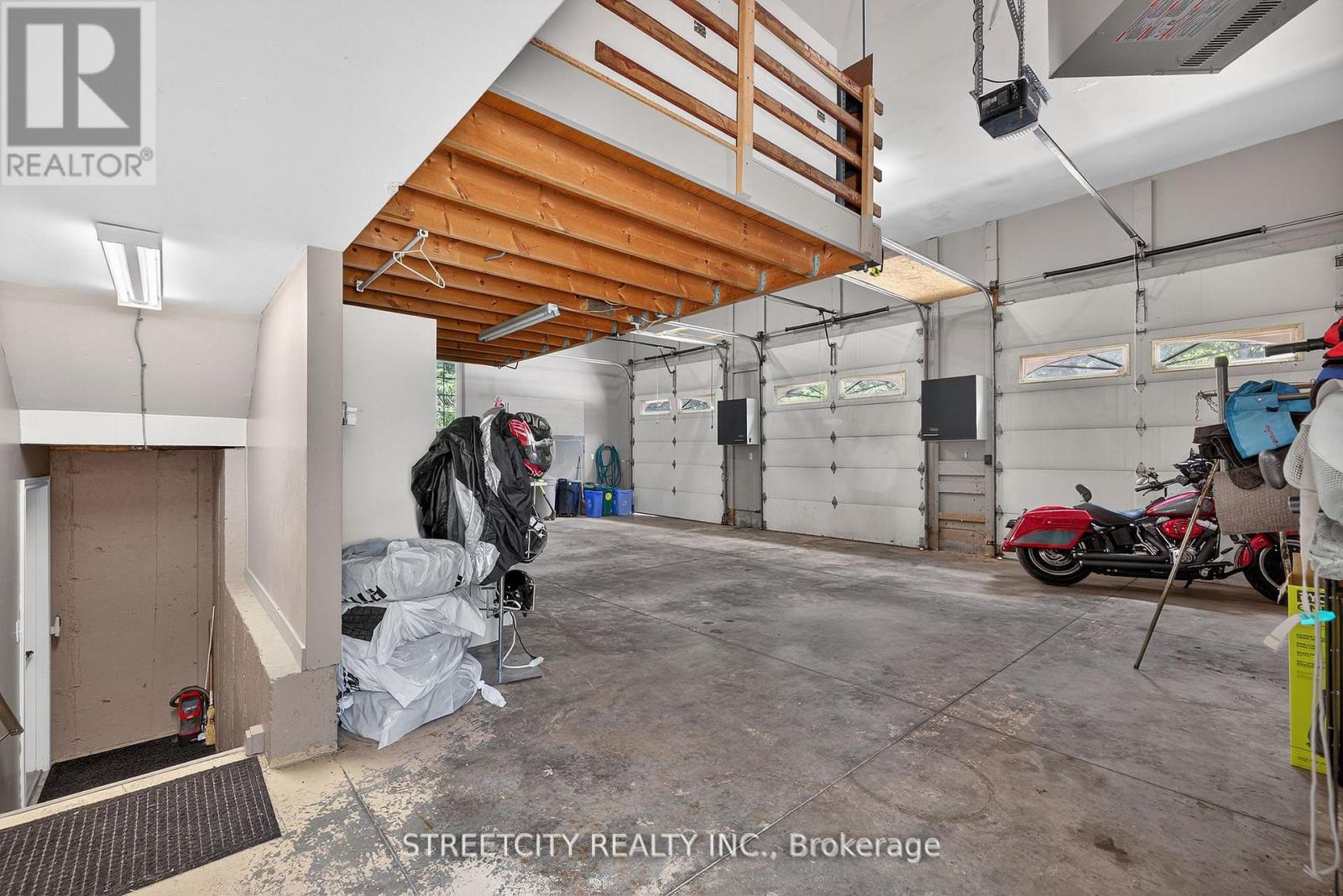 1163 Crumlin Side Road, London East, Ontario  N5V 1R6 - Photo 40 - X12690188