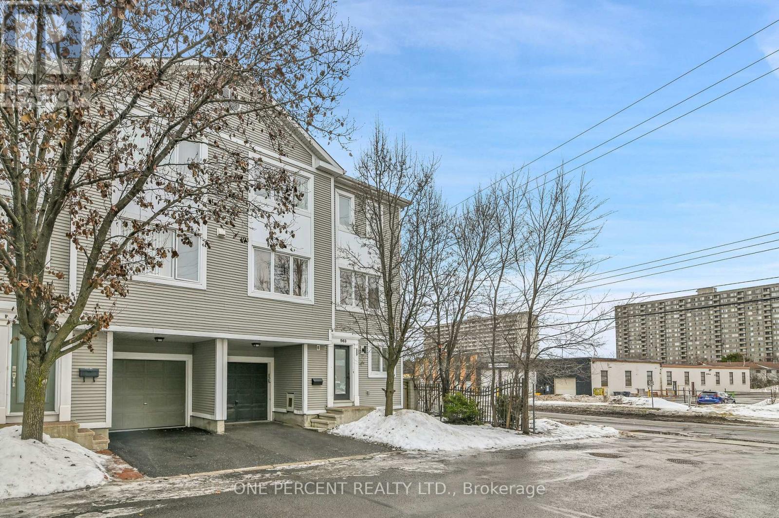 563 Burleigh Private, Ottawa, Ontario  K1J 1J9 - Photo 2 - X12690178