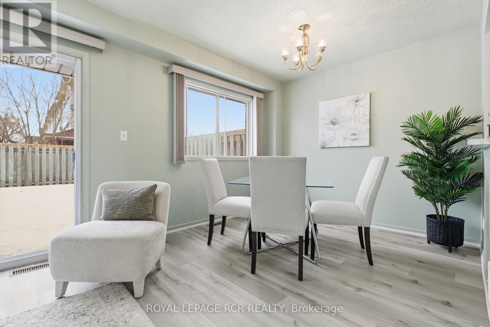 66 Orange Mill Court, Orangeville, Ontario L9W 3R6 - Photo 10 - W12690166