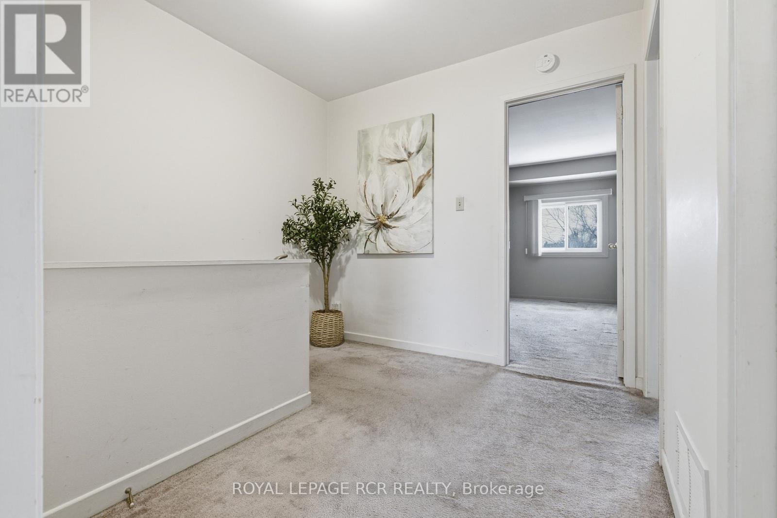 66 Orange Mill Court, Orangeville, Ontario L9W 3R6 - Photo 13 - W12690166