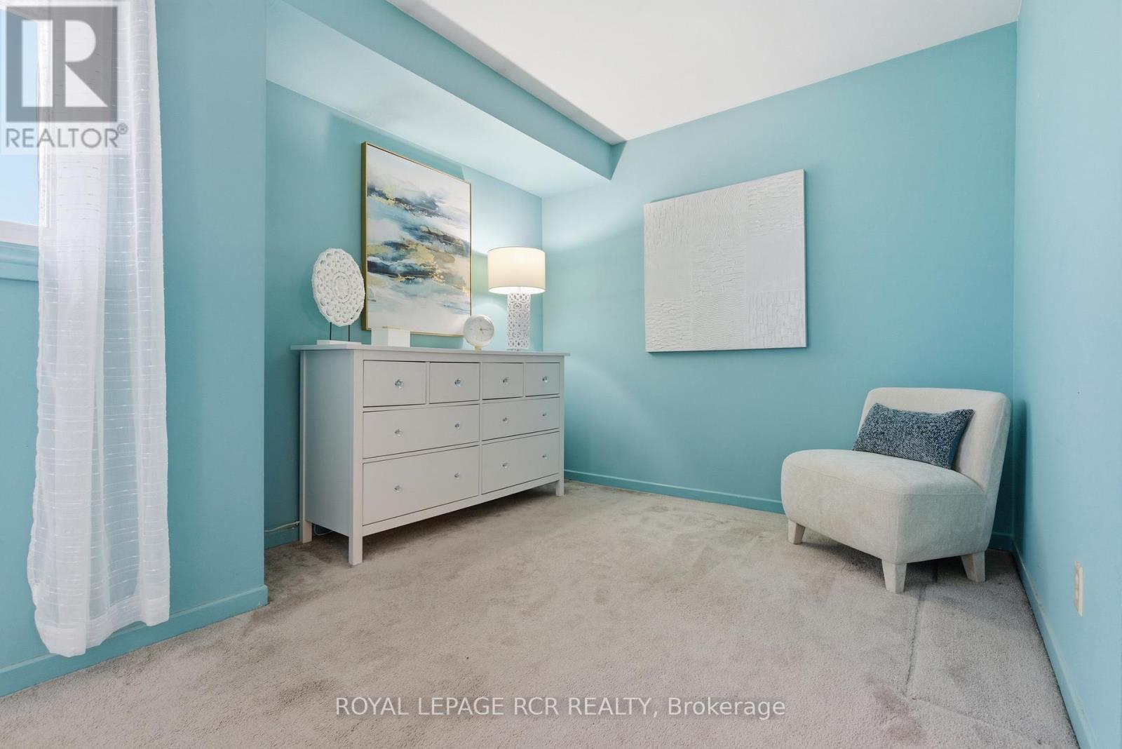 66 Orange Mill Court, Orangeville, Ontario L9W 3R6 - Photo 18 - W12690166