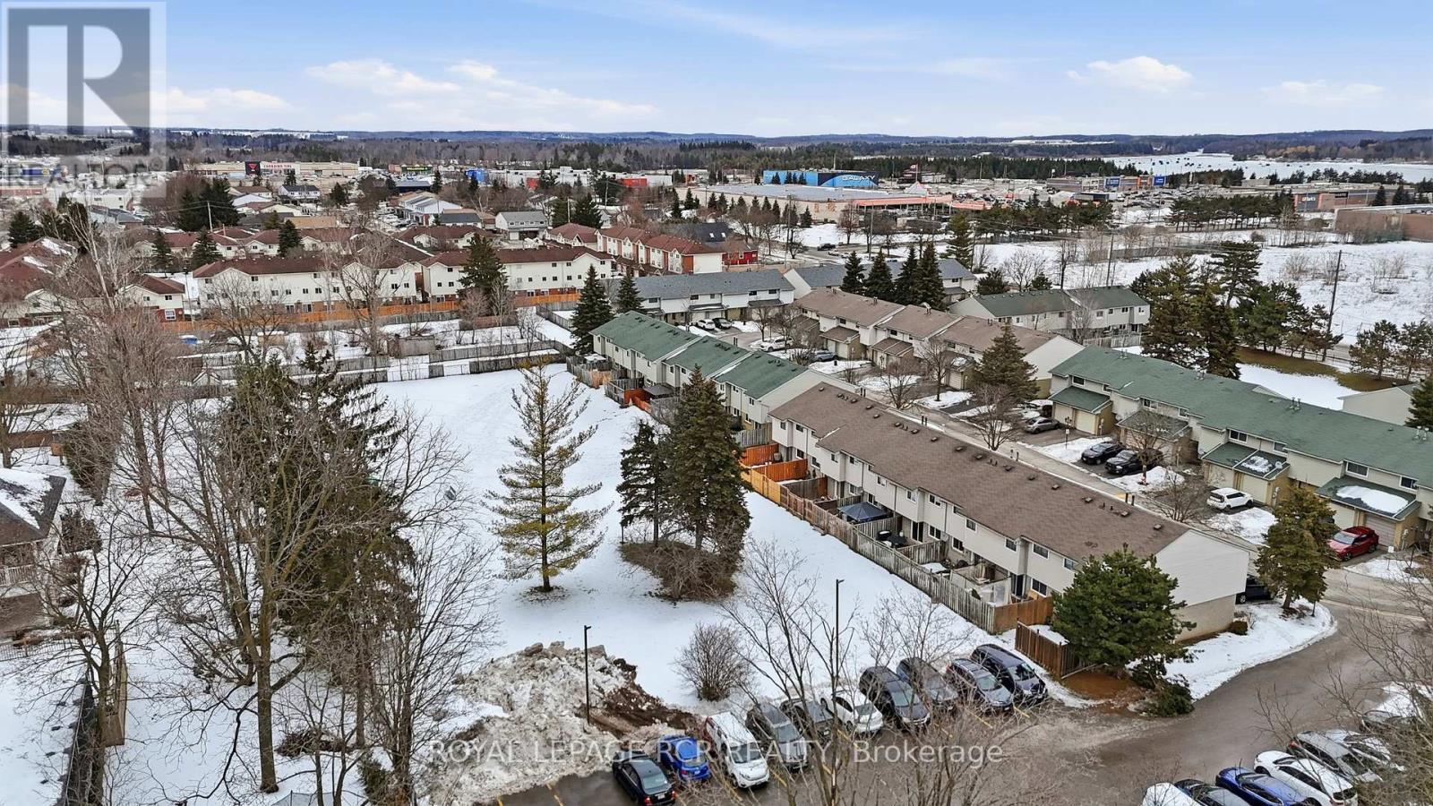 66 Orange Mill Court, Orangeville, Ontario L9W 3R6 - Photo 31 - W12690166