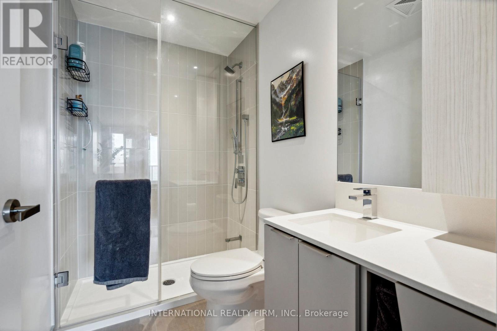 4004 - 3900 Confederation Parkway, Mississauga, Ontario  L5B 0M3 - Photo 14 - W12690172