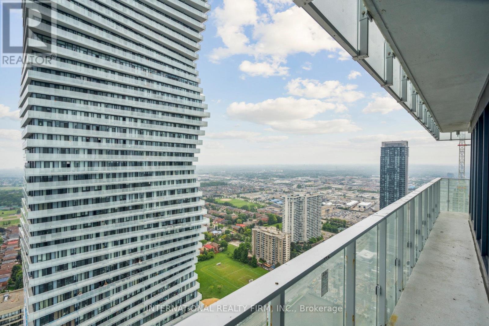 4004 - 3900 Confederation Parkway, Mississauga, Ontario  L5B 0M3 - Photo 29 - W12690172