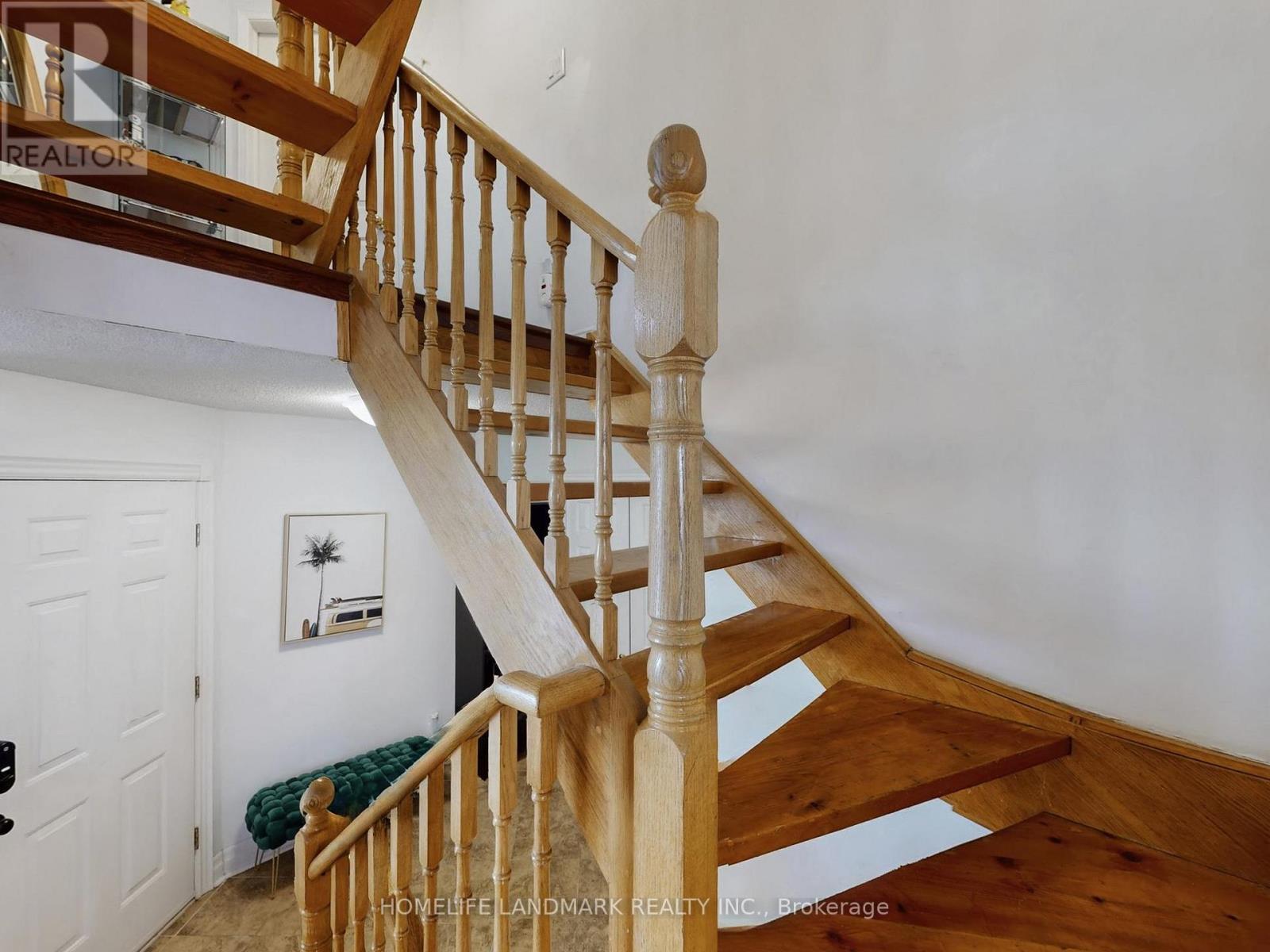 837 Apple Gate Court, Mississauga, Ontario  L5C 4L8 - Photo 19 - W12690180