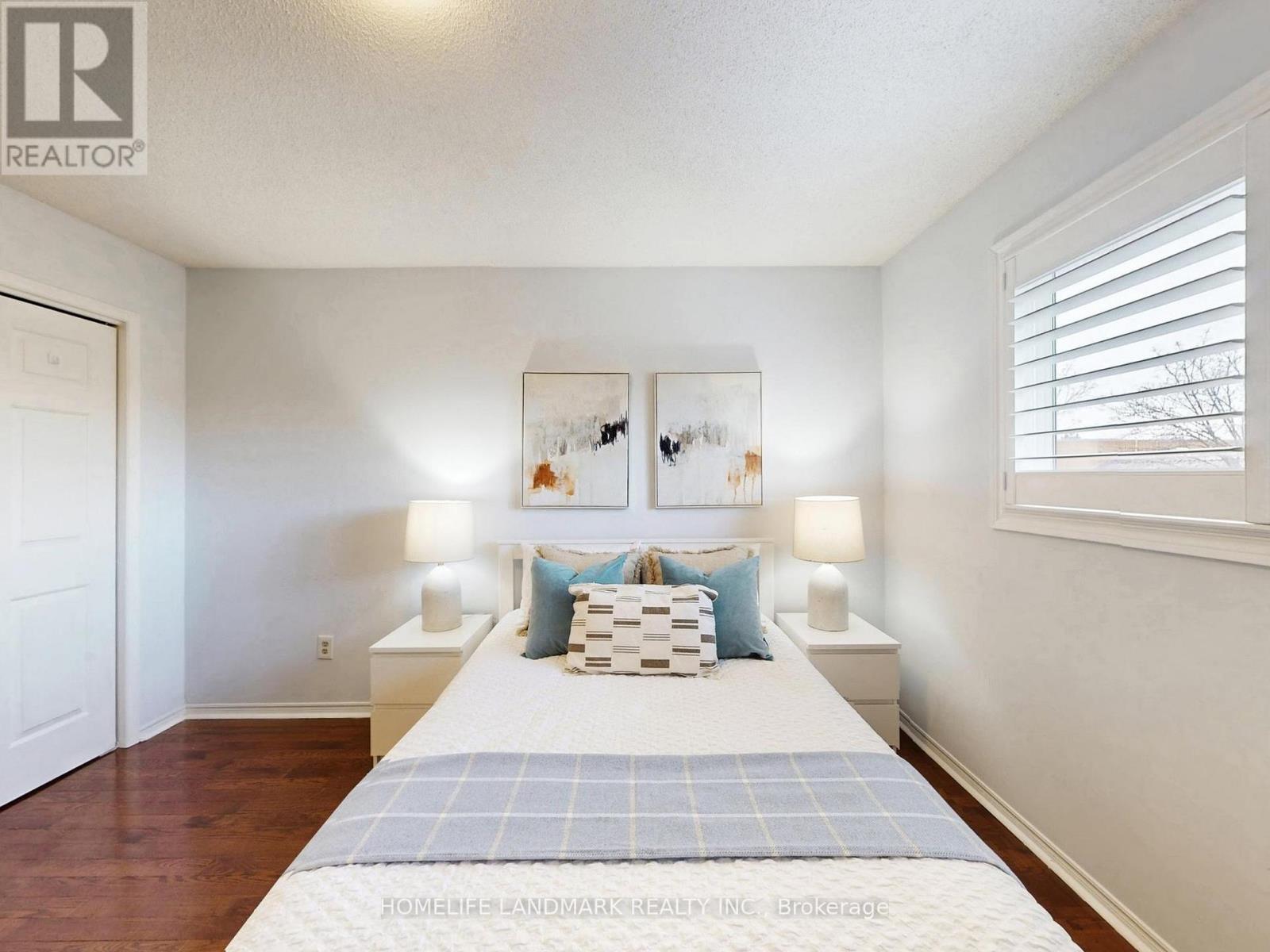 837 Apple Gate Court, Mississauga, Ontario  L5C 4L8 - Photo 28 - W12690180