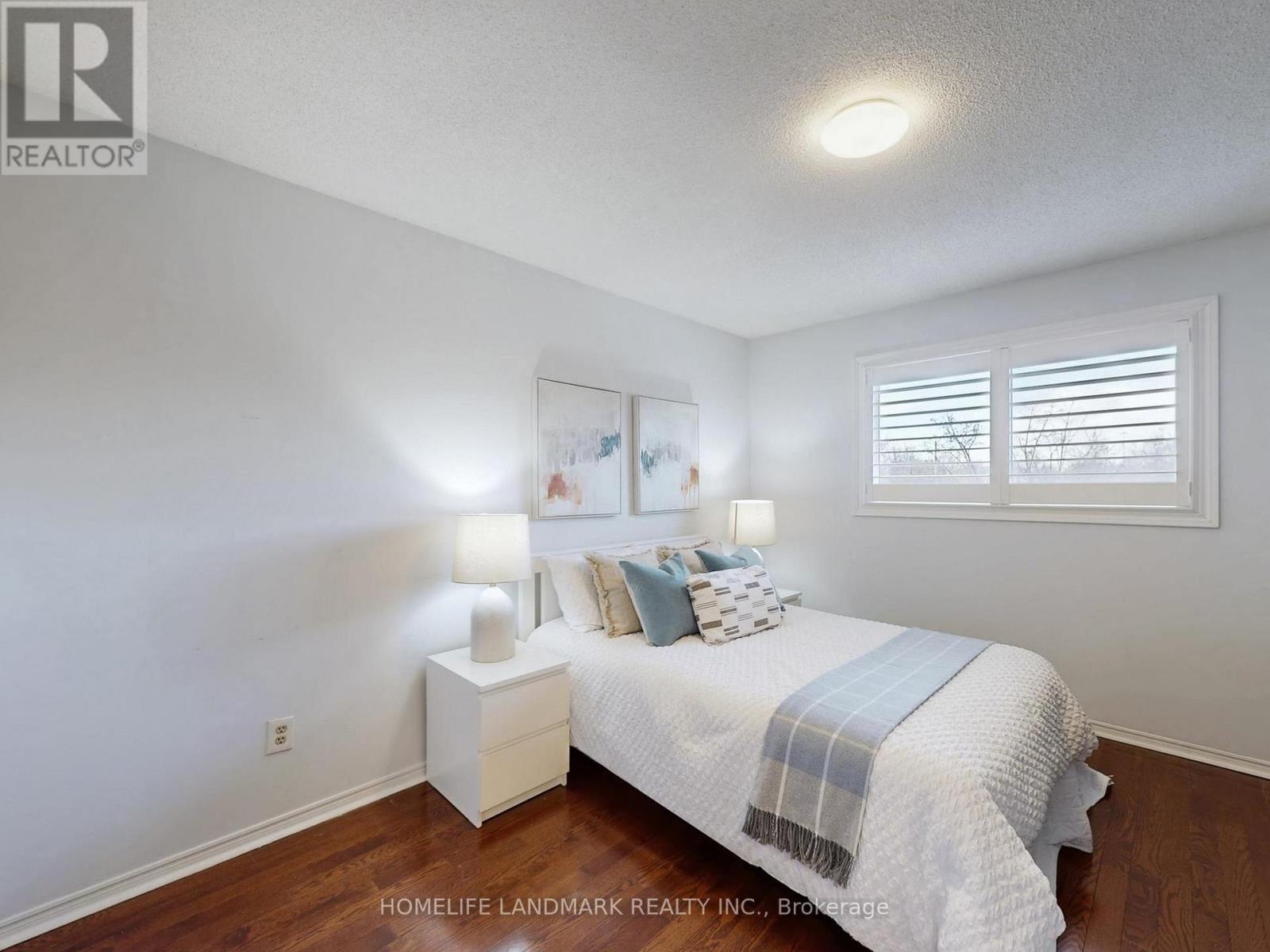 837 Apple Gate Court, Mississauga, Ontario  L5C 4L8 - Photo 31 - W12690180