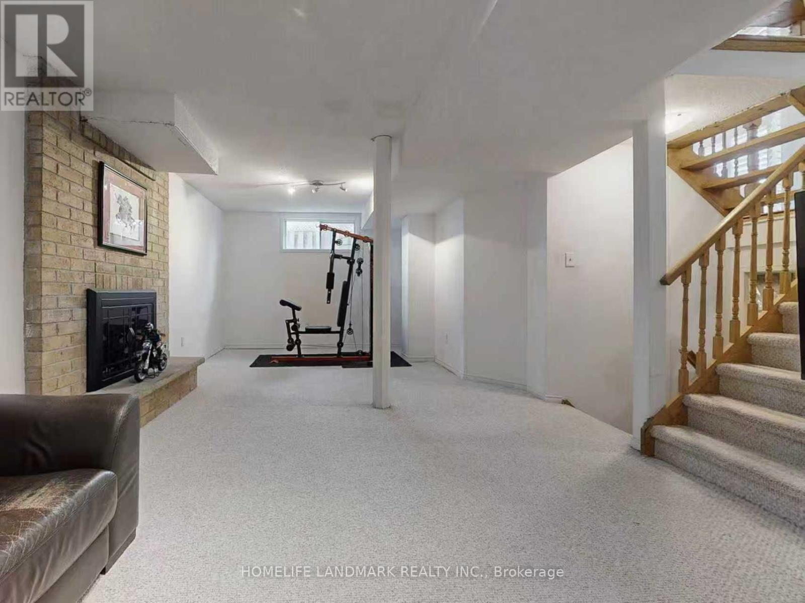 837 Apple Gate Court, Mississauga, Ontario  L5C 4L8 - Photo 42 - W12690180