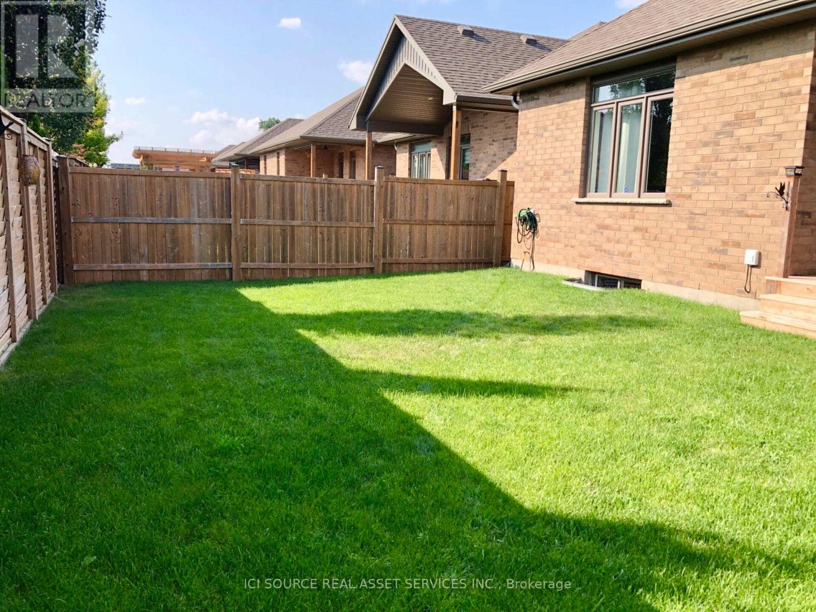 41 - 159 Collins Way, Strathroy-Caradoc, Ontario  N7G 0G8 - Photo 12 - X12690160