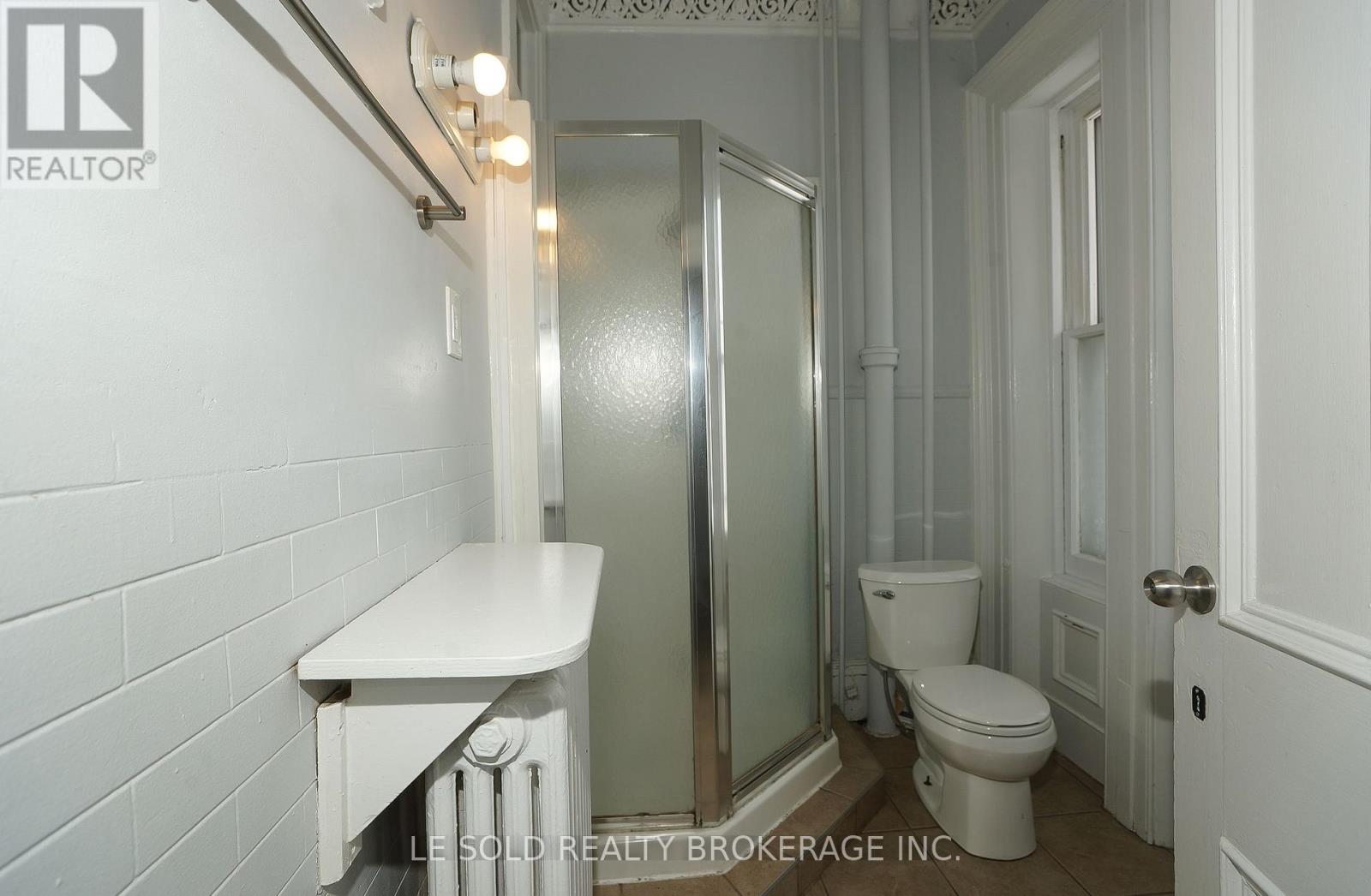 Unit 4 - 53 Mcclary Avenue, London South, Ontario  N6C 1P6 - Photo 3 - X12690162