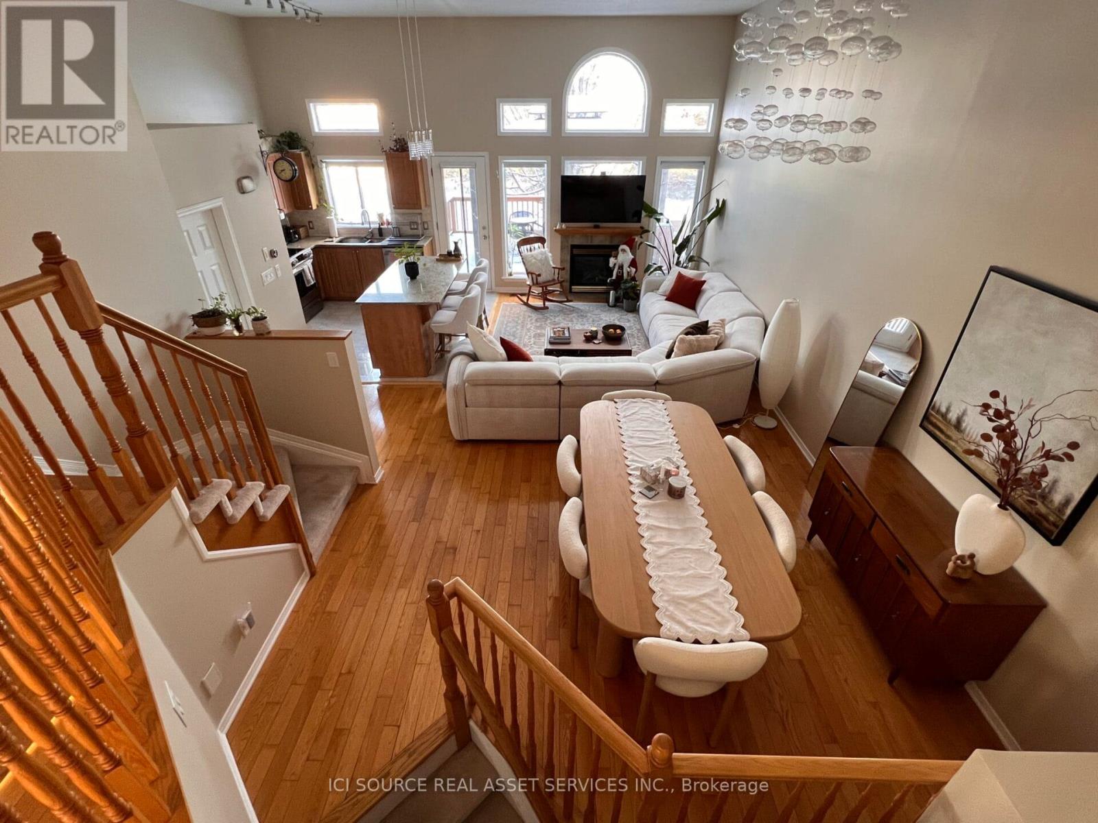 127 GLADEVIEW PRIVATE, Ottawa, Ontario