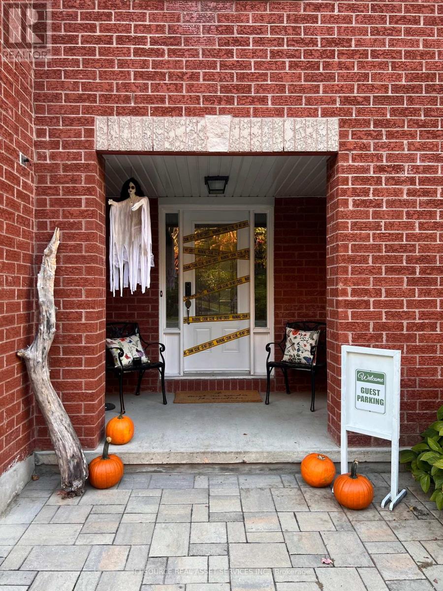 127 Gladeview Private, Ottawa, Ontario  K1T 4C5 - Photo 29 - X12690170