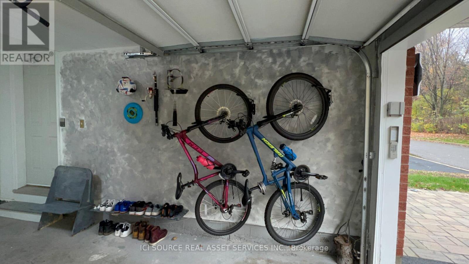 127 Gladeview Private, Ottawa, Ontario  K1T 4C5 - Photo 30 - X12690170