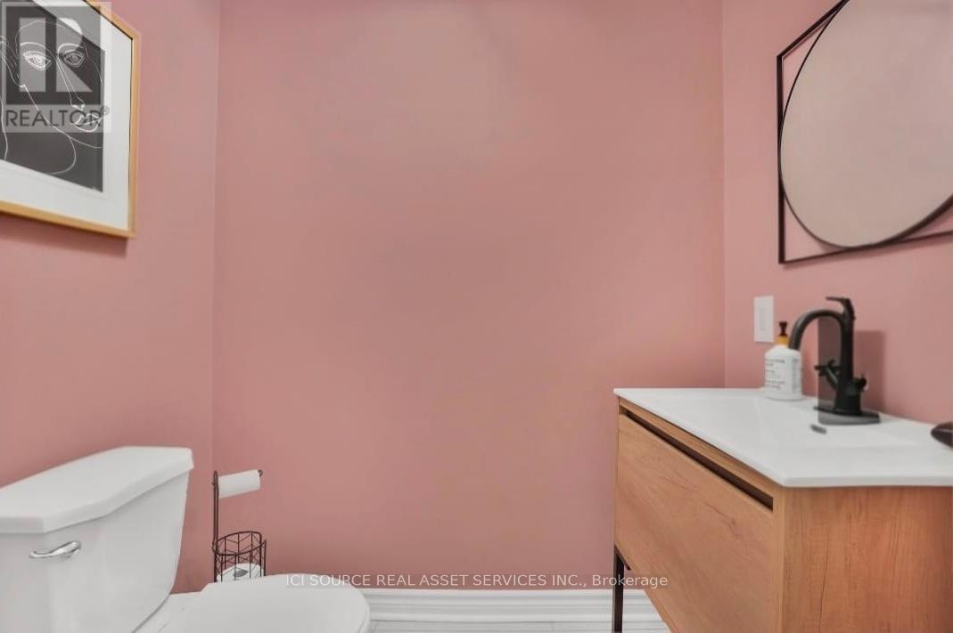 232 King Street W, Hamilton, Ontario  L8P 1A9 - Photo 6 - X12690186