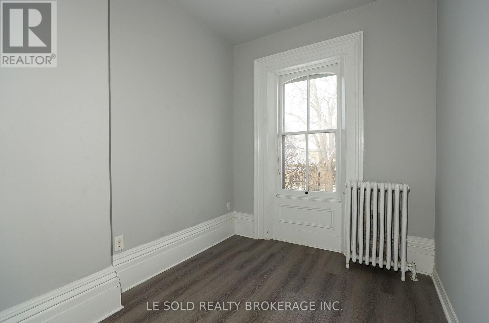 Unit 5 - 53 Mcclary Avenue, London South, Ontario  N6C 1P6 - Photo 3 - X12690190