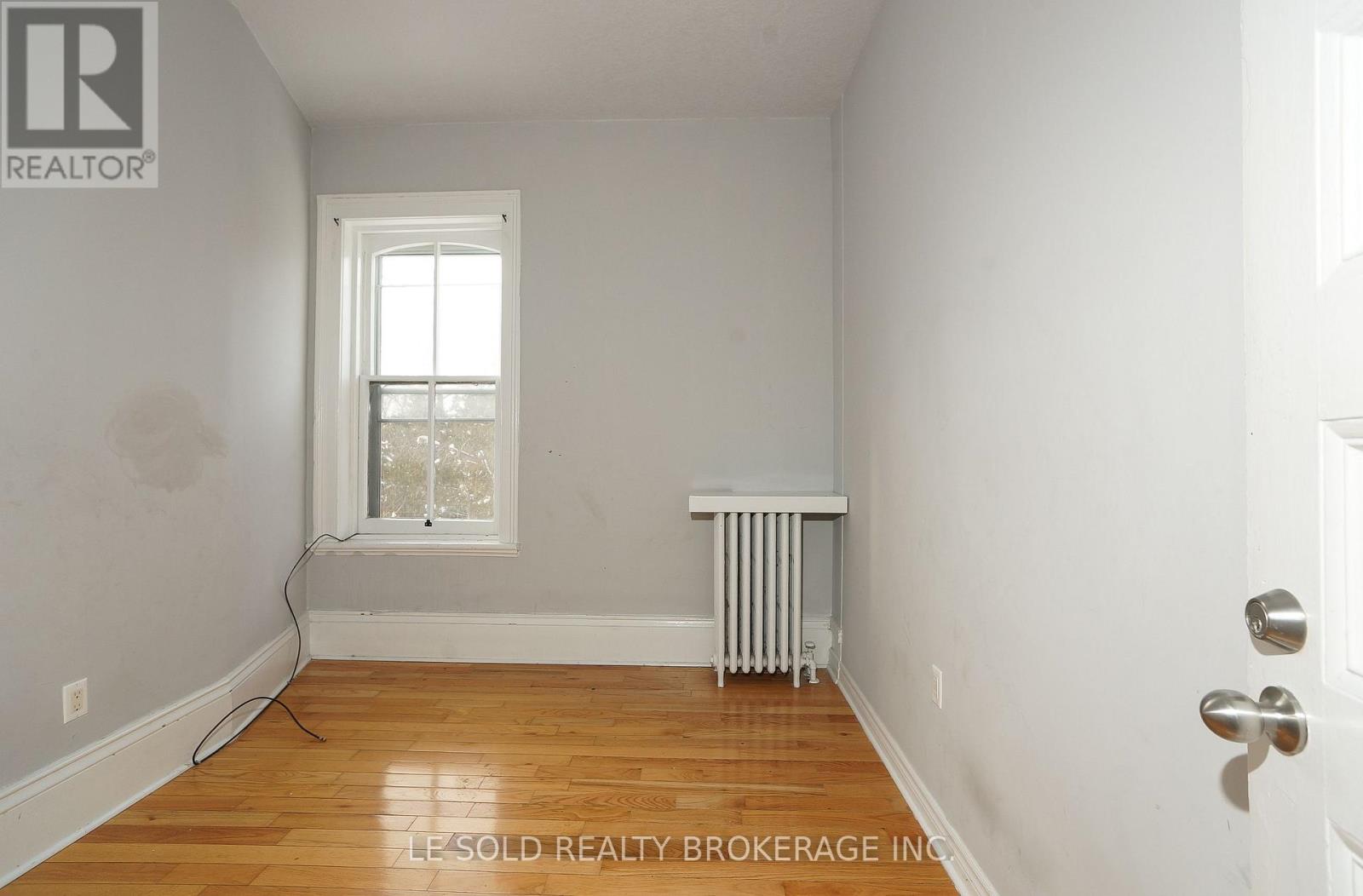 Unit 5 - 53 Mcclary Avenue, London South, Ontario  N6C 1P6 - Photo 8 - X12690190