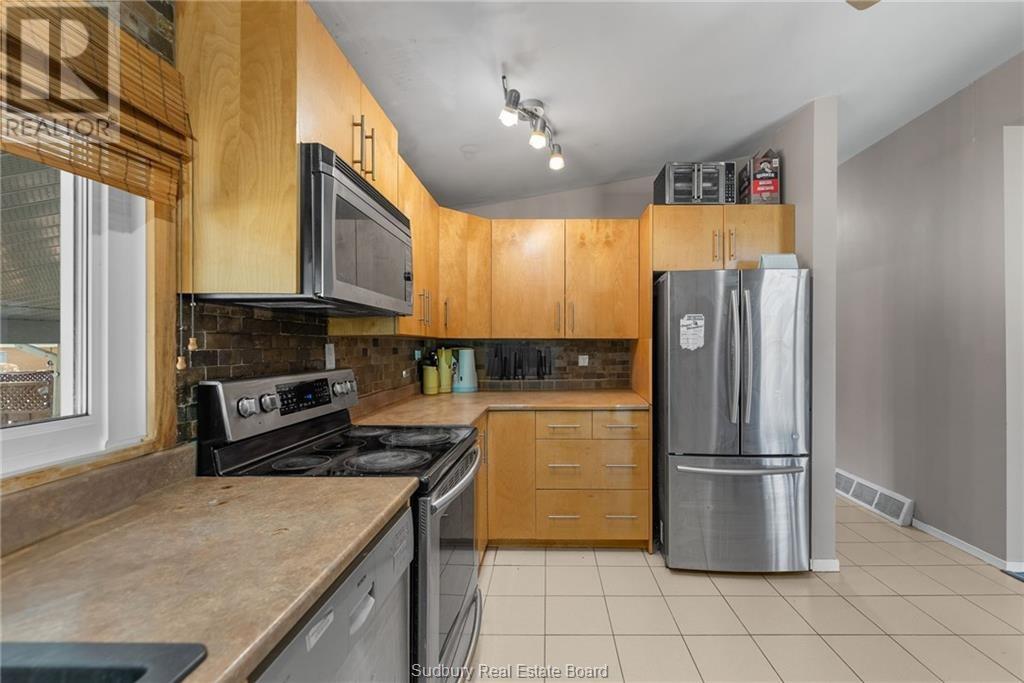 176 Strathmere Court, Sudbury, Ontario  P3E 2J9 - Photo 12 - 2126072