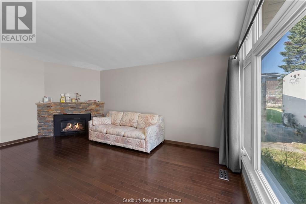 176 Strathmere Court, Sudbury, Ontario  P3E 2J9 - Photo 5 - 2126072