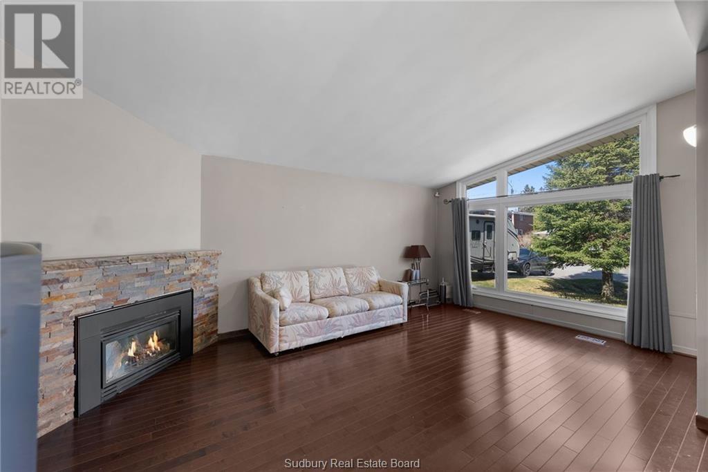 176 Strathmere Court, Sudbury, Ontario  P3E 2J9 - Photo 8 - 2126072