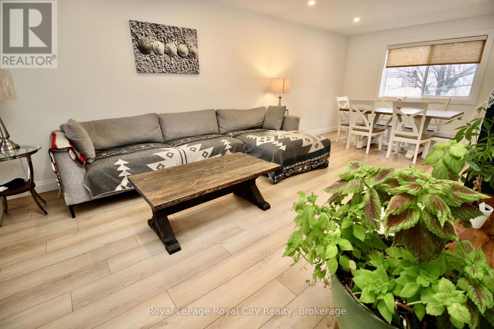 82 Gunn Avenue, Cambridge, Ontario  N3C 3J7 - Photo 23 - X12690202