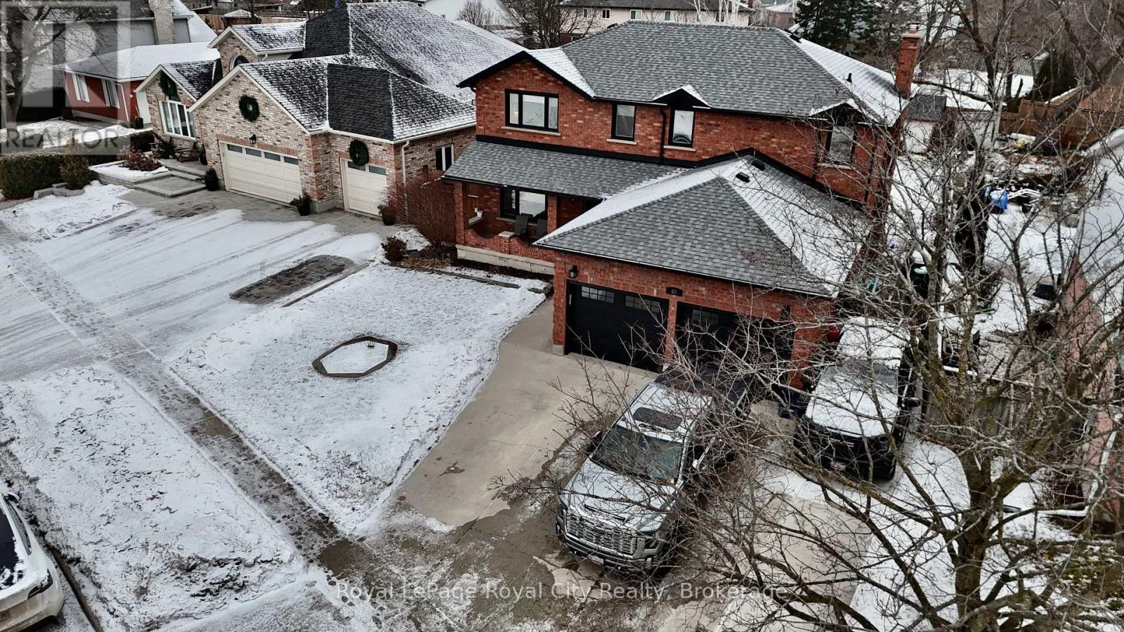 82 Gunn Avenue, Cambridge, Ontario  N3C 3J7 - Photo 3 - X12690202