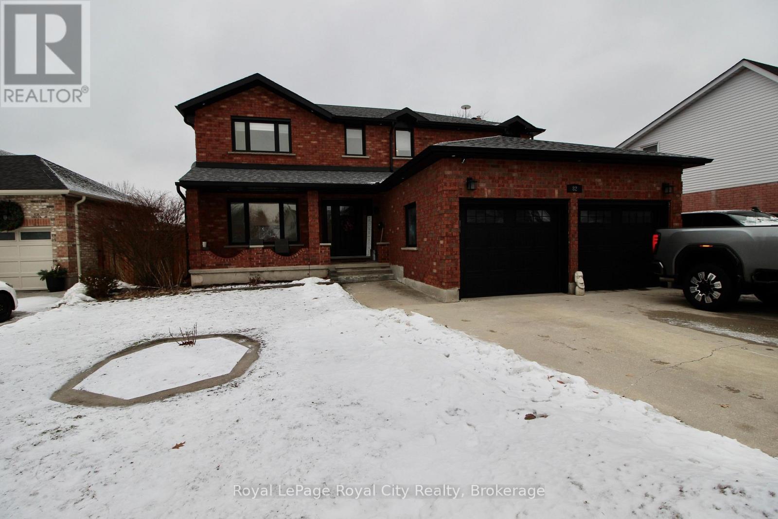 82 Gunn Avenue, Cambridge, Ontario  N3C 3J7 - Photo 6 - X12690202