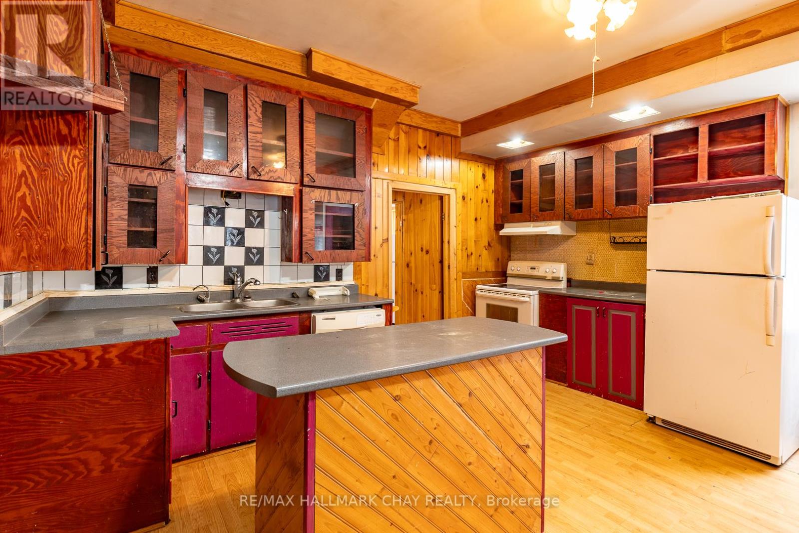 4 East Street, Barrie, Ontario  L4M 2N4 - Photo 8 - S12657488