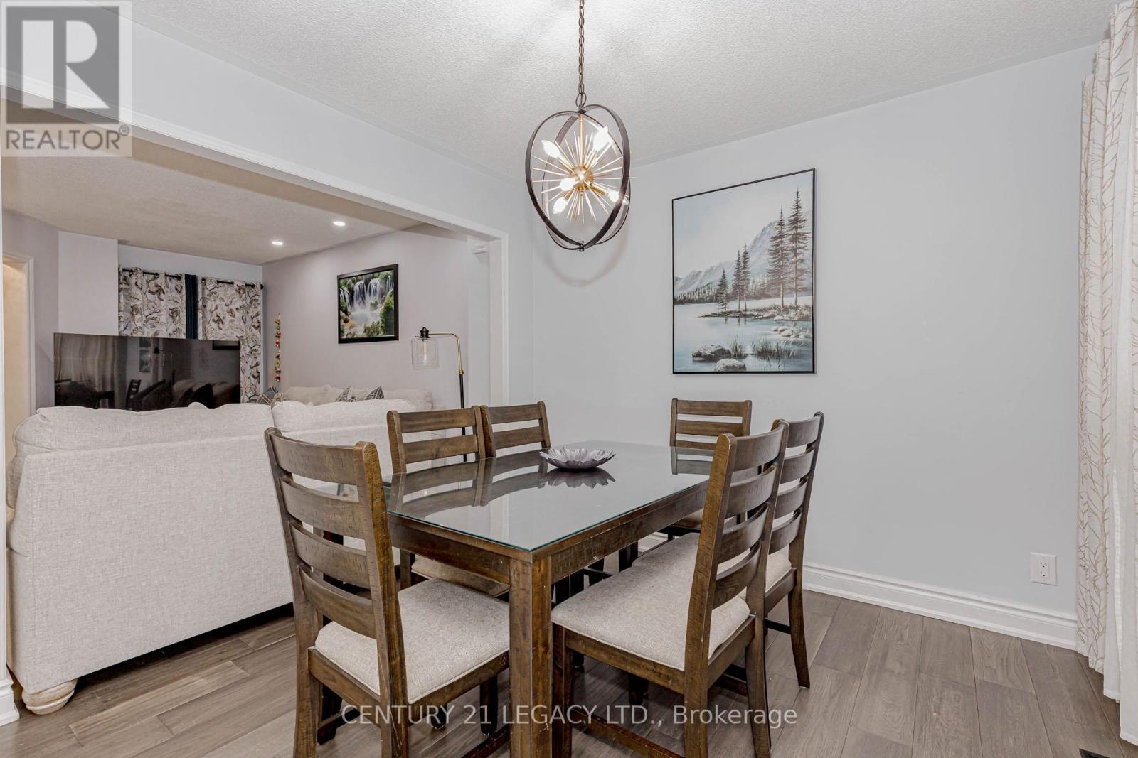 36 Valonia Drive, Brampton, Ontario  L6V 4J2 - Photo 11 - W12690058