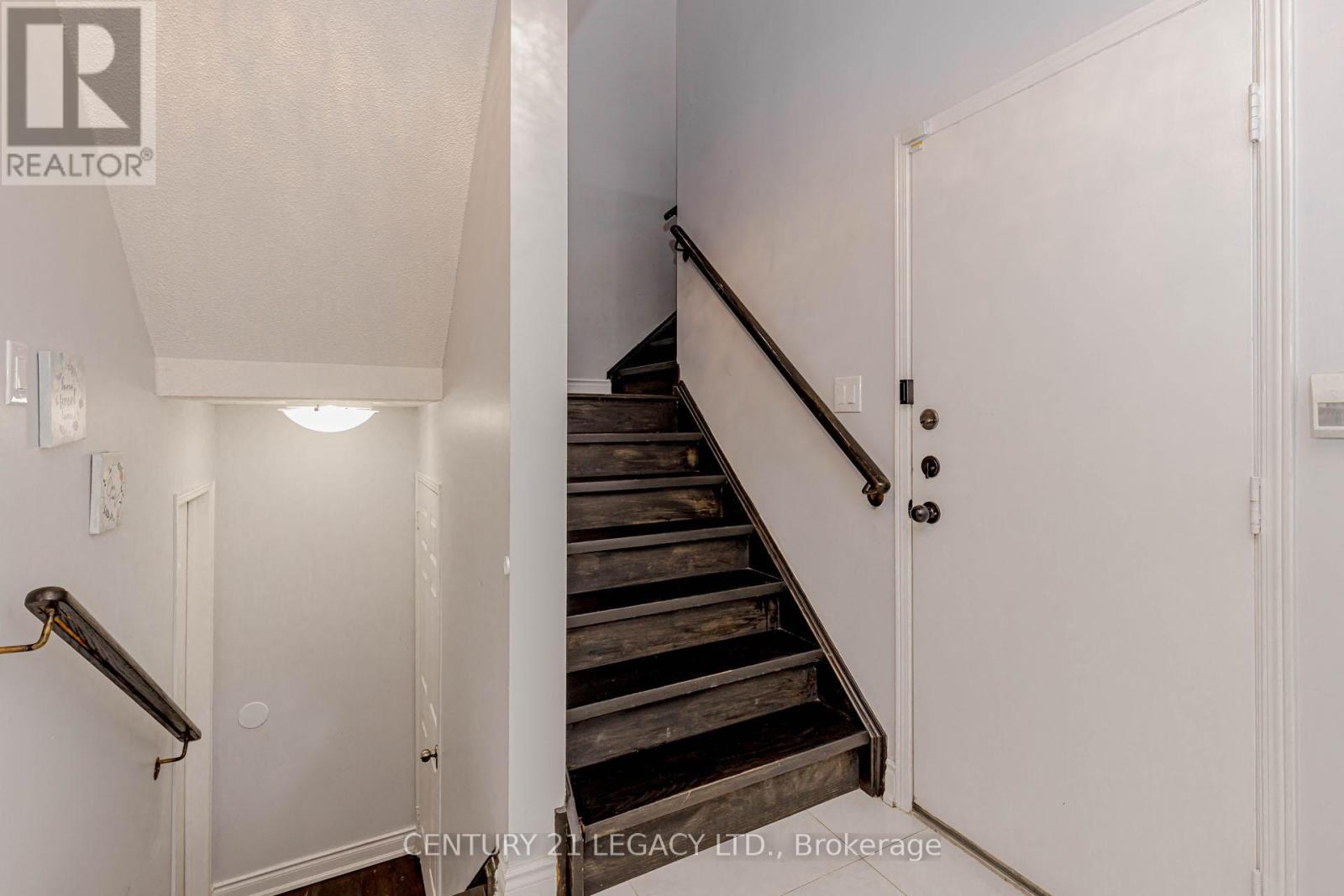 36 Valonia Drive, Brampton, Ontario  L6V 4J2 - Photo 22 - W12690058