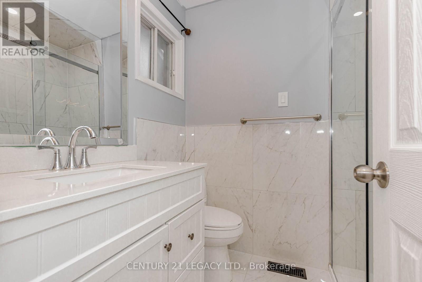 36 Valonia Drive, Brampton, Ontario  L6V 4J2 - Photo 33 - W12690058