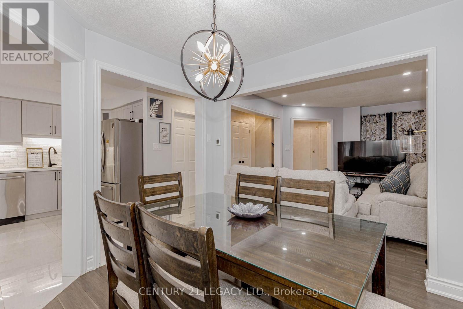 36 Valonia Drive, Brampton, Ontario  L6V 4J2 - Photo 12 - W12690058