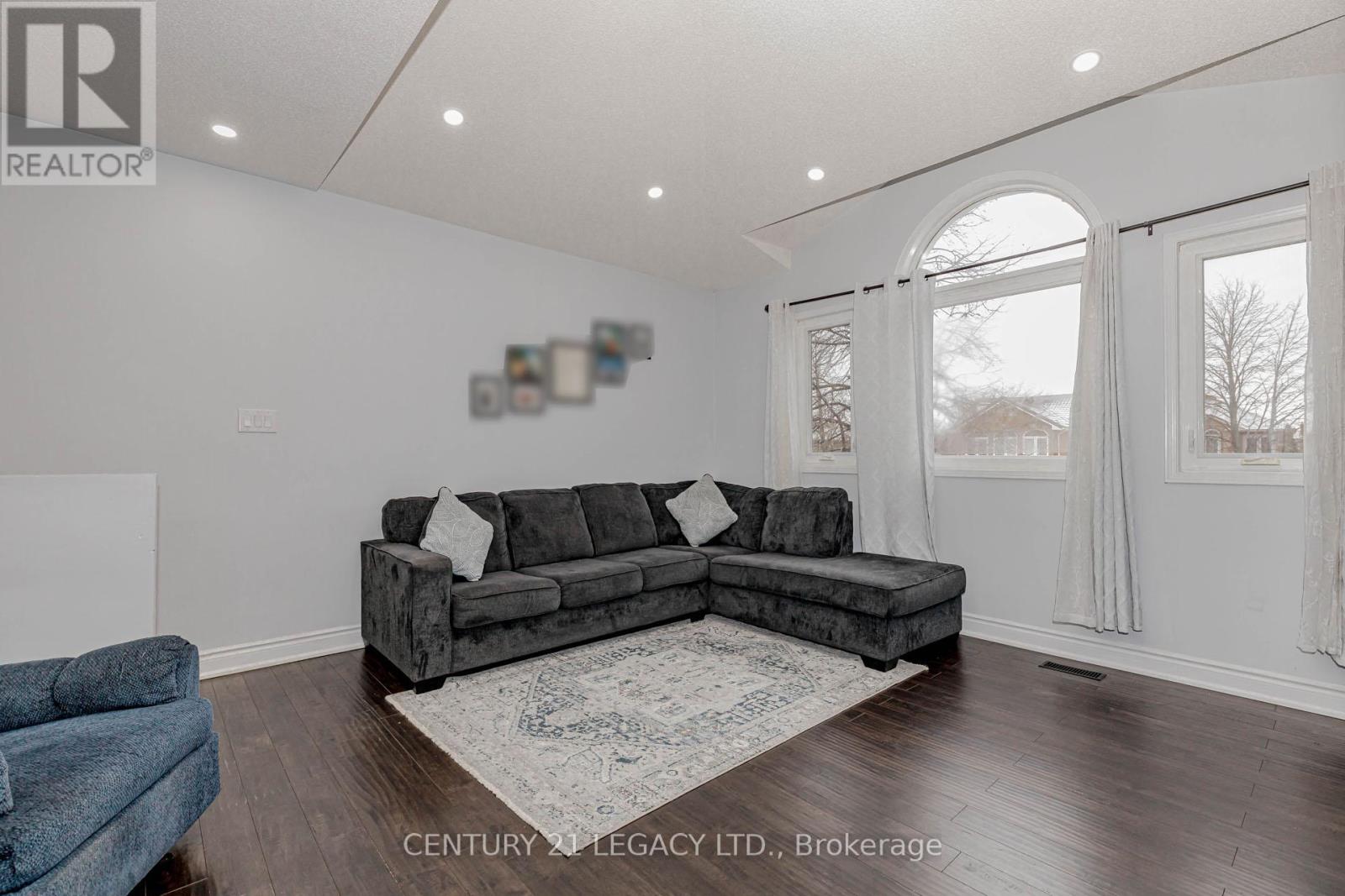 36 Valonia Drive, Brampton, Ontario  L6V 4J2 - Photo 27 - W12690058