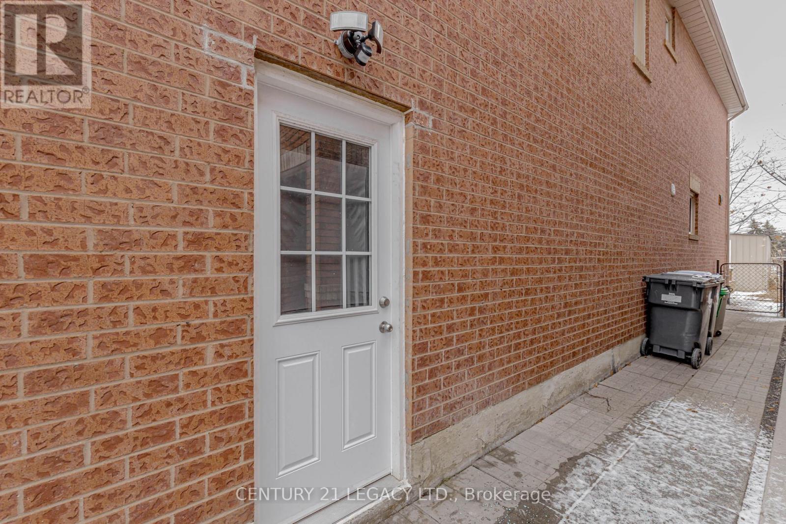 36 Valonia Drive, Brampton, Ontario  L6V 4J2 - Photo 41 - W12690058