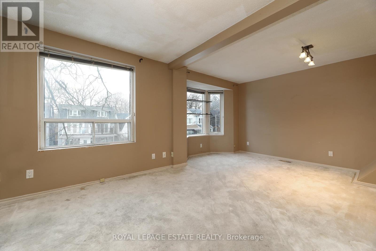 183 Waverley Road, Toronto, Ontario  M4L 3T4 - Photo 17 - E12690200