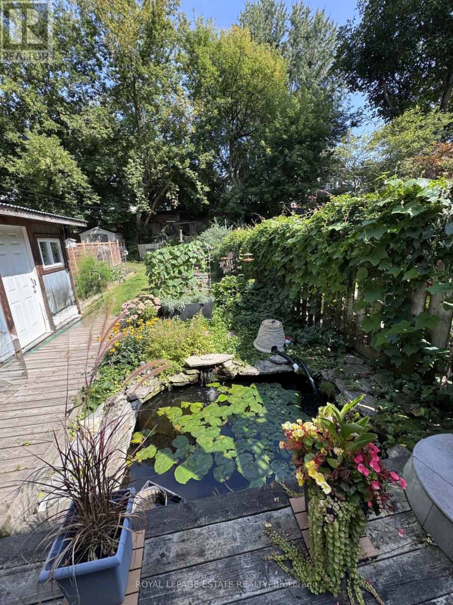 183 Waverley Road, Toronto, Ontario  M4L 3T4 - Photo 30 - E12690200