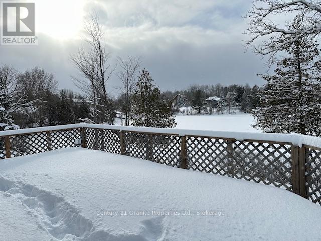 9 Martha Drive, Mckellar, Ontario  P0G 1C0 - Photo 11 - X12643704